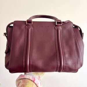 HUGO BOSS purse - NEW 🛍️🤩